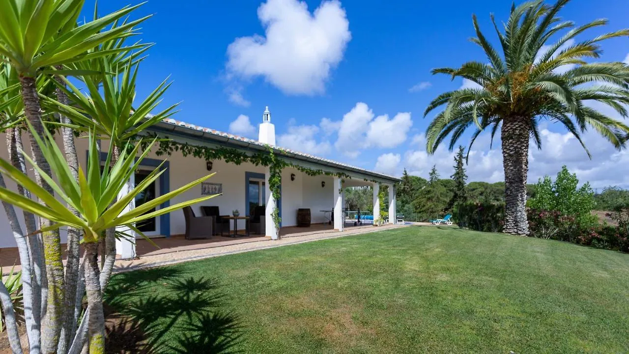 Luxury Villa With Pool In Vineyard Near The Beach Porches  0*, Porches (Algarve)